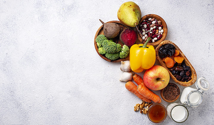 Ausgewogene Ernährung gegen Bauchschmerzen nach dem Essen